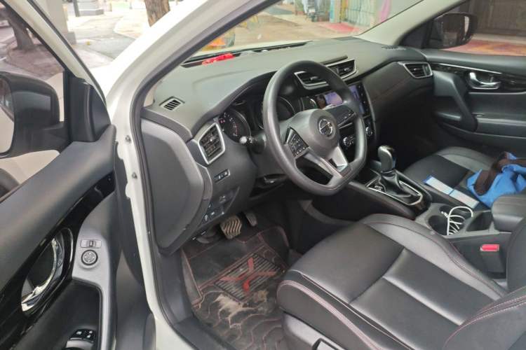 Used Nissan Qashqai 2022 2.0L CVT XV Smart Enjoyment Version Driver Seat