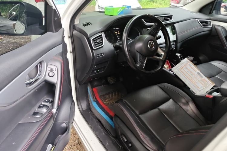 Used Nissan Qashqai 2022 2.0L CVT XV Premier Luxury Edition Driver Seat