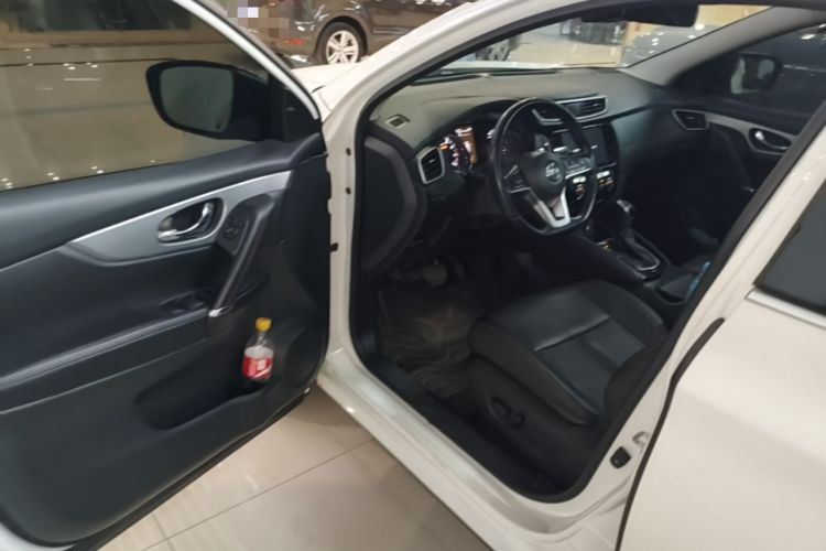 Used Nissan Qashqai 2022 2.0L CVT XV Premier Luxury Edition Driver Seat