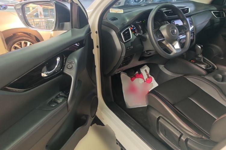 Used Nissan Qashqai 2022 2.0L CVT XV Smart Enjoyment Version Driver Seat
