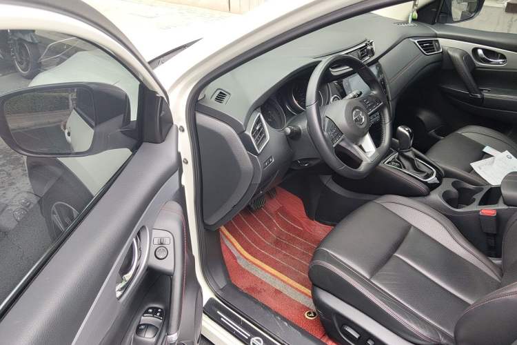 Used Nissan Qashqai 2022 2.0L CVT XV Premier Luxury Edition Driver Seat