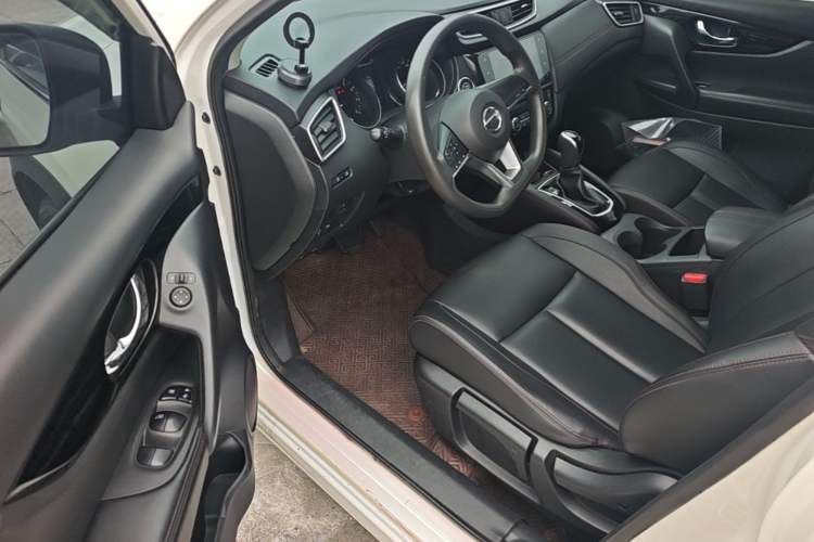 Used Nissan Qashqai 2022 2.0L CVT XV Smart Enjoyment Version Driver Seat