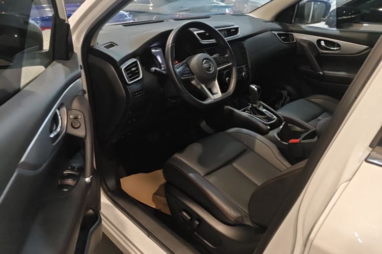 Used Nissan Qashqai 2022 2.0L CVT XV Premier Luxury Edition Driver Seat