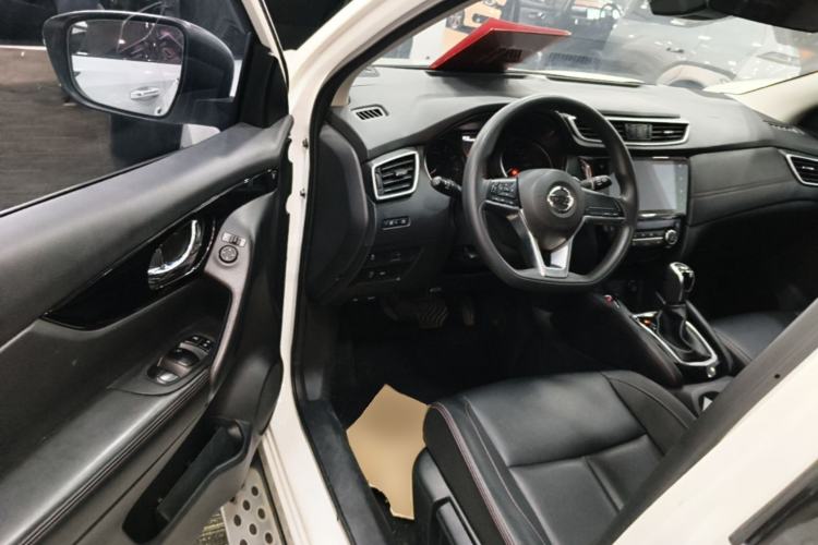 Used Nissan Qashqai 2022 2.0L CVT XV Smart Enjoyment Version Driver Seat