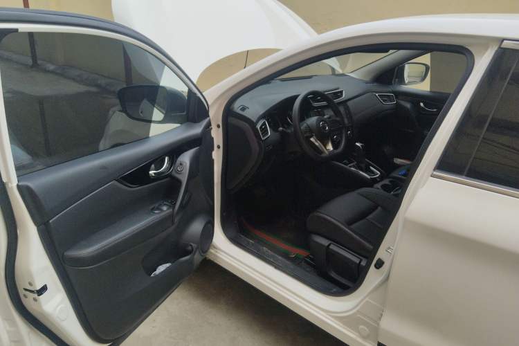 Used Nissan Qashqai 2022 2.0L CVT XV Smart Enjoyment Version Driver Seat