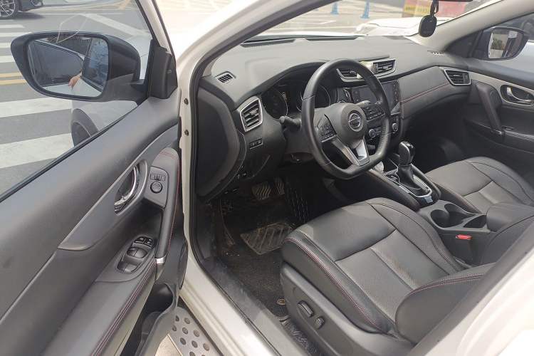Used Nissan Qashqai 2022 2.0L CVT XV Premier Luxury Edition Driver Seat