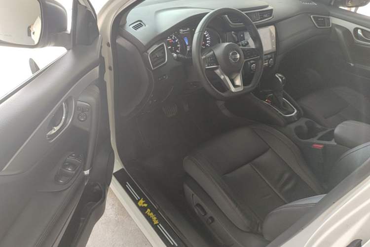 Used Nissan Qashqai 2022 2.0L CVT XV Premier Luxury Edition Driver Seat