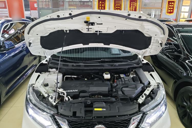 Used Nissan Qashqai 2022 2.0L CVT XV Premier Luxury Edition Engine Bay