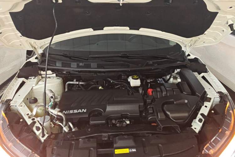 Used Nissan Qashqai 2022 2.0L CVT XV Premier Luxury Edition Engine Bay