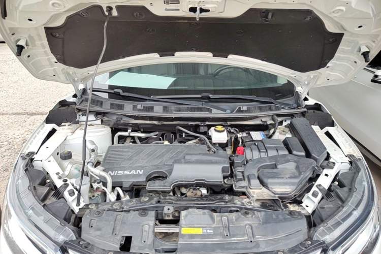 Used Nissan Qashqai 2022 2.0L CVT XV Premier Luxury Edition Engine Bay