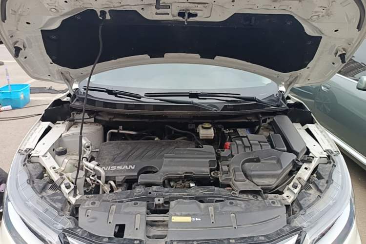 Used Nissan Qashqai 2022 2.0L CVT XV Premier Luxury Edition Engine Bay