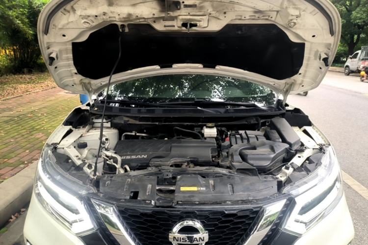 Used Nissan Qashqai 2022 2.0L CVT XV Premier Luxury Edition Engine Bay