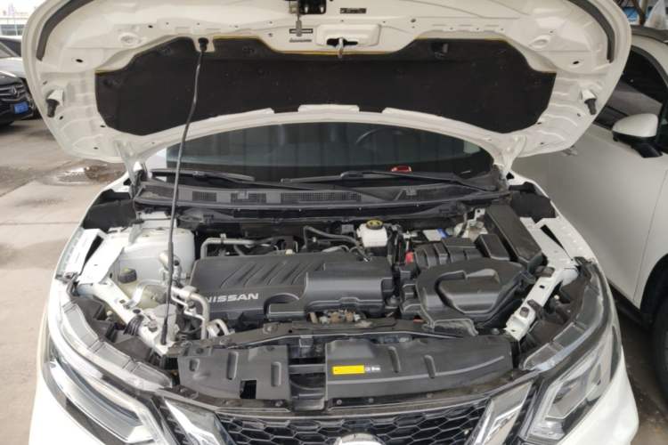 Used Nissan Qashqai 2022 2.0L CVT XV Premier Luxury Edition Engine Bay