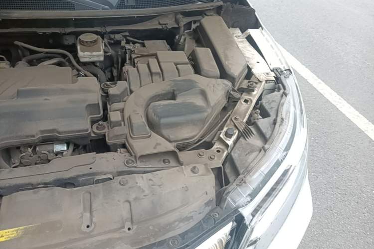 Used Nissan Qashqai 2022 2.0L CVT XV Premier Luxury Edition Engine Bay Left