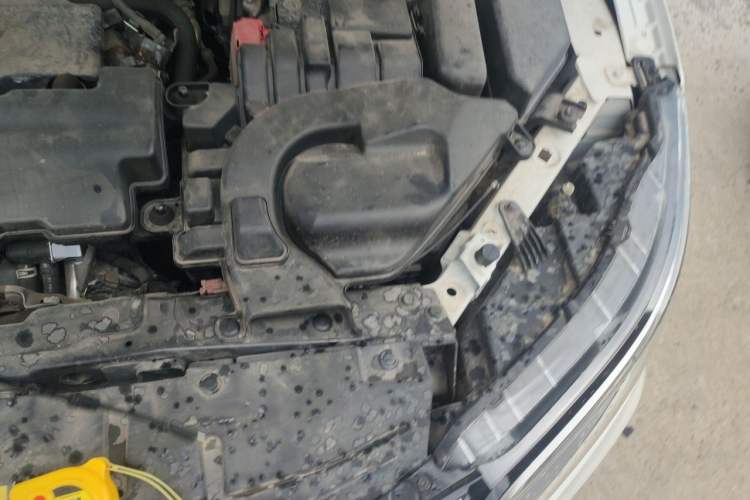 Used Nissan Qashqai 2022 2.0L CVT XV Premier Luxury Edition Engine Bay Left