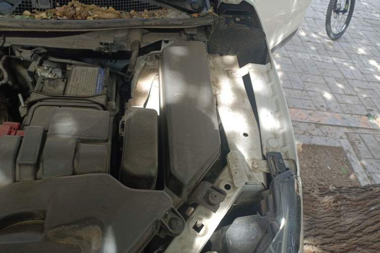 Used Nissan Qashqai 2022 2.0L CVT XV Premier Luxury Edition Engine Bay Left