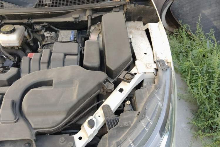 Used Nissan Qashqai 2022 2.0L CVT XV Smart Enjoyment Version Engine Bay Left
