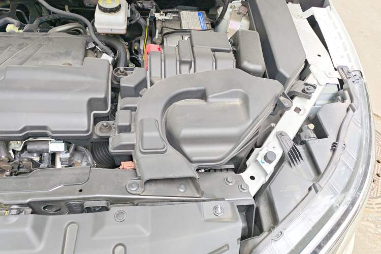 Used Nissan Qashqai 2022 2.0L CVT XV Premier Luxury Edition Engine Bay Left