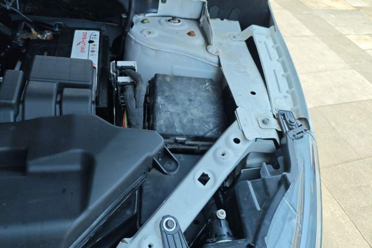 Used Nissan Qashqai 2022 2.0L CVT XV Smart Enjoyment Version Engine Bay Left