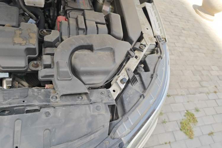 Used Nissan Qashqai 2022 2.0L CVT XV Premier Luxury Edition Engine Bay Left