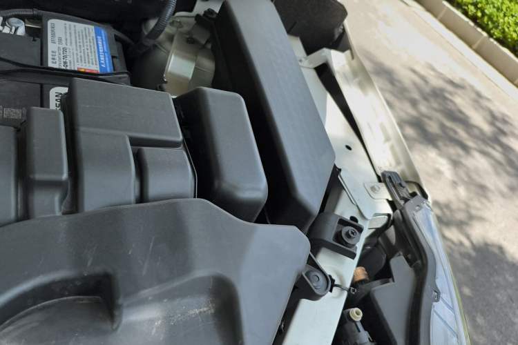 Used Nissan Qashqai 2022 2.0L CVT XV Smart Enjoyment Version Engine Bay Left