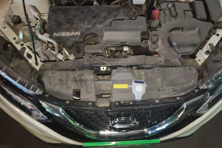 Used Nissan Qashqai 2022 2.0L CVT XV Premier Luxury Edition Engine Bay