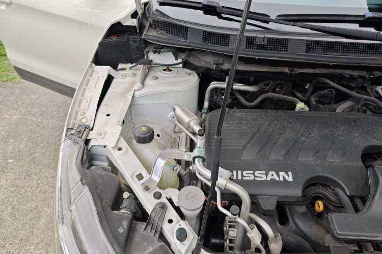 Used Nissan Qashqai 2022 2.0L CVT XV Premier Luxury Edition Engine Bay Right
