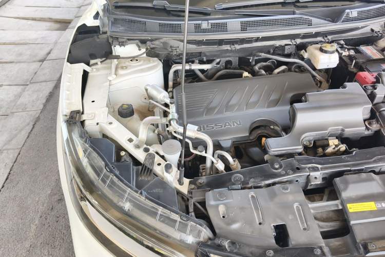 Used Nissan Qashqai 2022 2.0L CVT XV Premier Luxury Edition Engine Bay Right