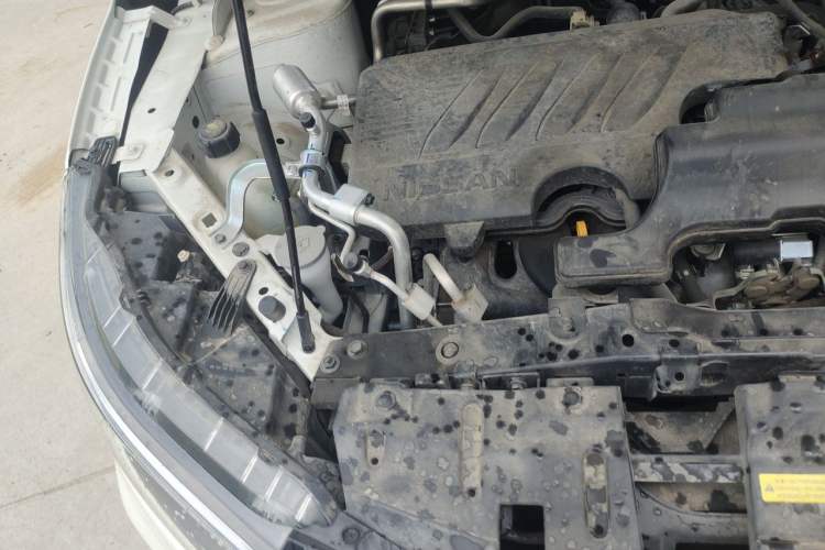 Used Nissan Qashqai 2022 2.0L CVT XV Premier Luxury Edition Engine Bay Right
