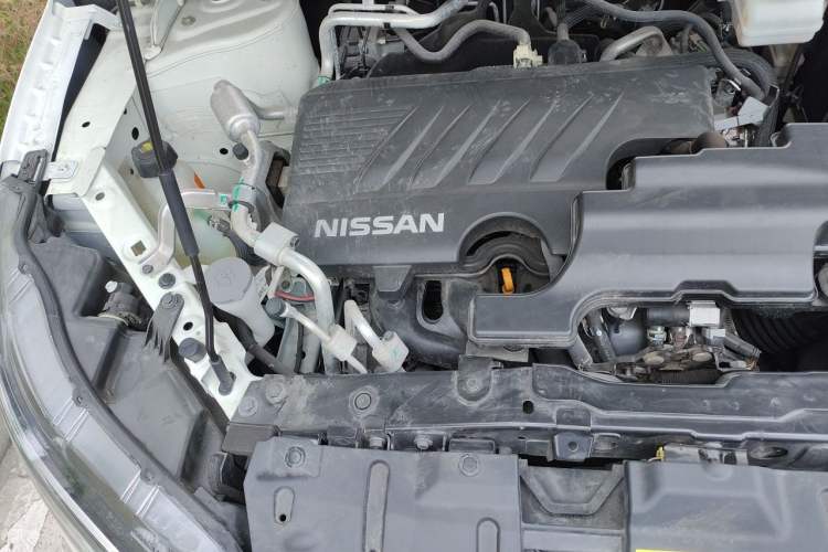 Used Nissan Qashqai 2022 2.0L CVT XV Premier Luxury Edition Engine Bay Right