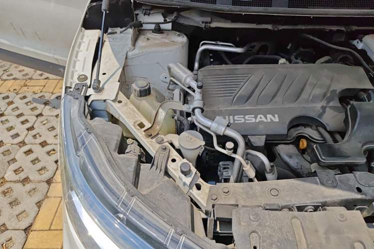 Used Nissan Qashqai 2022 2.0L CVT XV Premier Luxury Edition Engine Bay Right