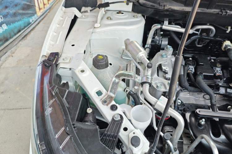 Used Nissan Qashqai 2022 2.0L CVT XV Smart Enjoyment Version Engine Bay Right
