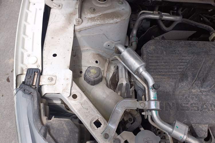 Used Nissan Qashqai 2022 2.0L CVT XV Premier Luxury Edition Engine Bay Right