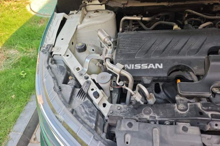 Used Nissan Qashqai 2022 2.0L CVT XV Premier Luxury Edition Engine Bay Right