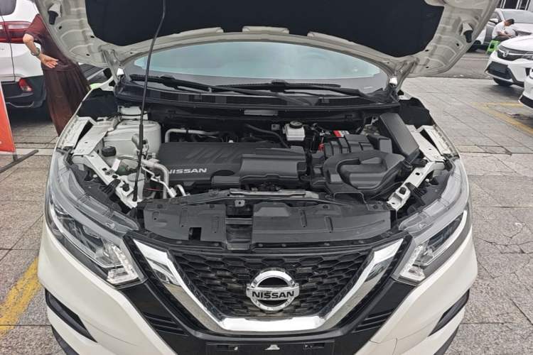 Used Nissan Qashqai 2022 2.0L CVT XV Smart Enjoyment Version Engine Bay
