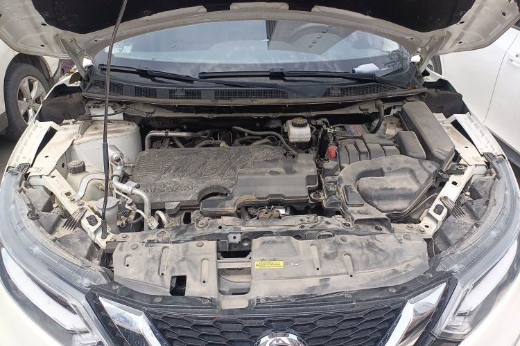 Used Nissan Qashqai 2022 2.0L CVT XV Premier Luxury Edition Engine Bay