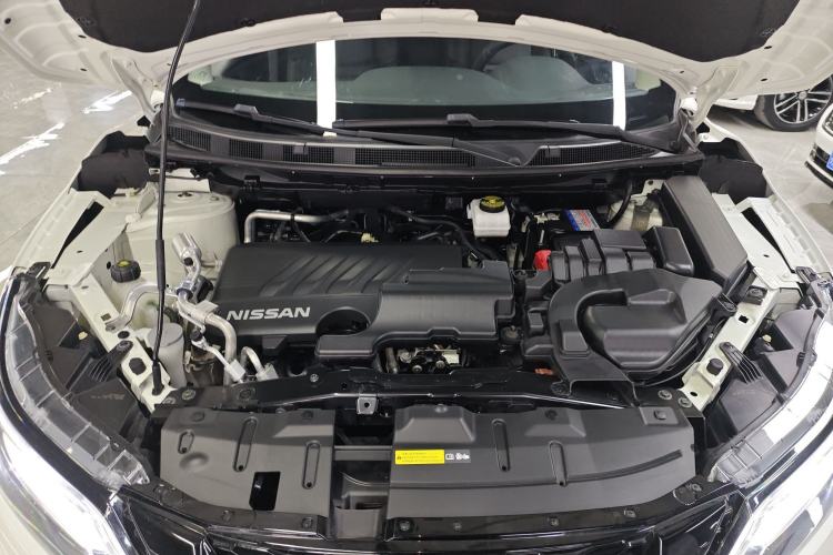 Used Nissan Qashqai 2022 2.0L CVT XV Premier Luxury Edition Engine Bay