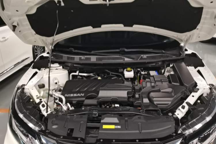 Used Nissan Qashqai 2022 2.0L CVT XV Smart Enjoyment Version Engine Bay
