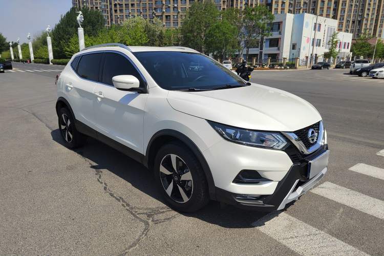 Used Nissan Qashqai 2022 2.0L CVT XV Smart Enjoyment Version Exterior 2