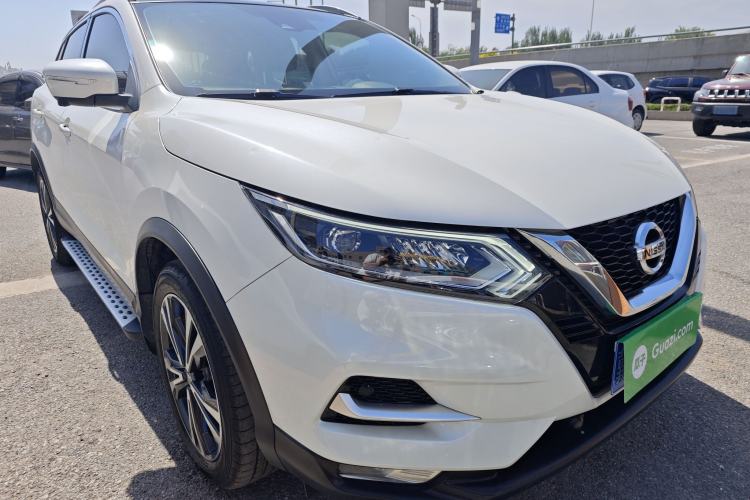 Used Nissan Qashqai 2022 2.0L CVT XV Premier Luxury Edition Exterior 2