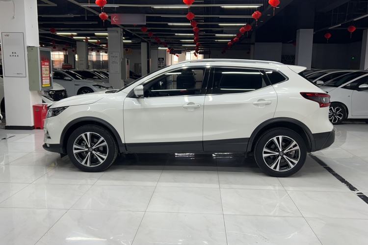 Used Nissan Qashqai 2022 2.0L CVT XV Premier Luxury Edition Exterior 2
