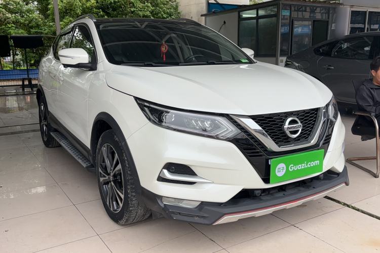 Used Nissan Qashqai 2022 2.0L CVT XV Premier Luxury Edition Exterior 2