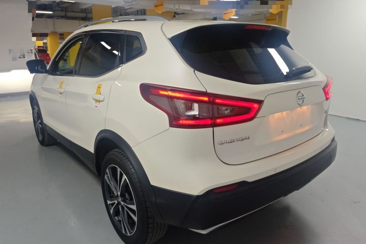 Used Nissan Qashqai 2022 2.0L CVT XV Premier Luxury Edition Exterior 2