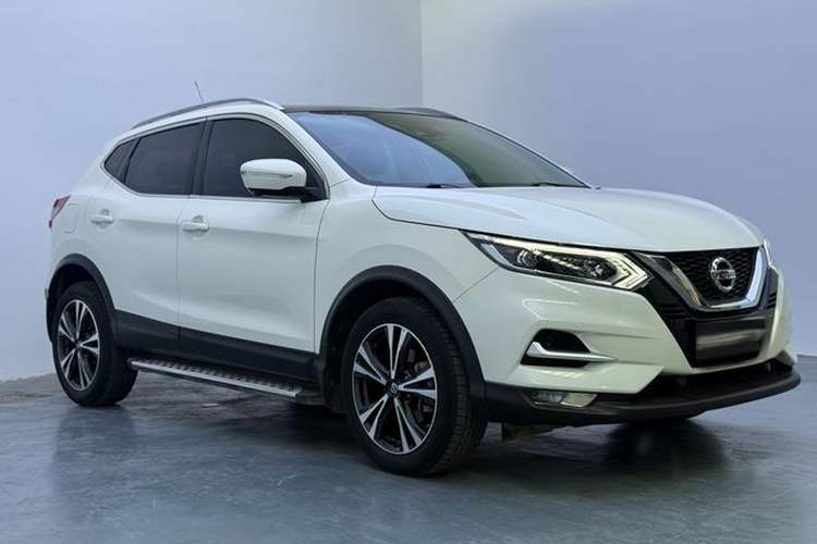 Used Nissan Qashqai 2022 2.0L CVT XV Premier Luxury Edition Exterior 2