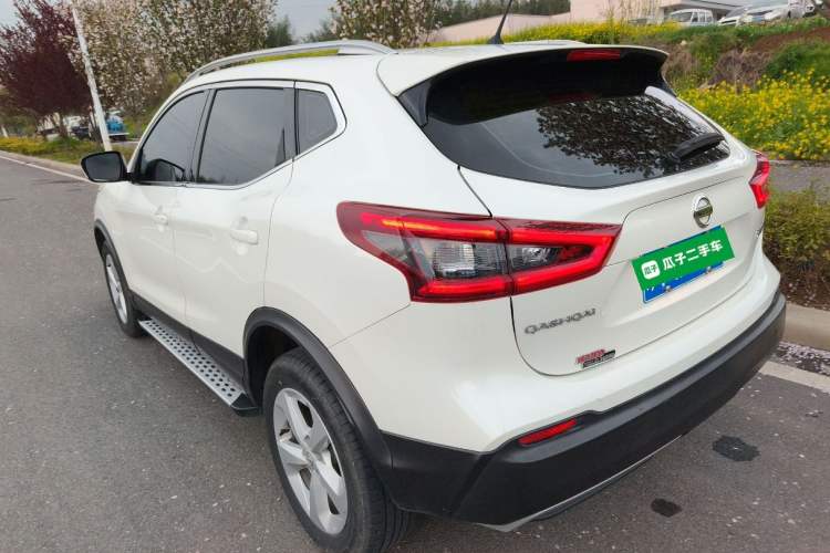 Used Nissan Qashqai 2022 2.0L CVT XV Smart Enjoyment Version Exterior 2