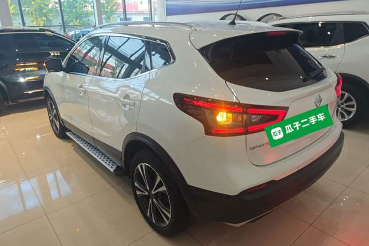 Used Nissan Qashqai 2022 2.0L CVT XV Premier Luxury Edition Exterior 2