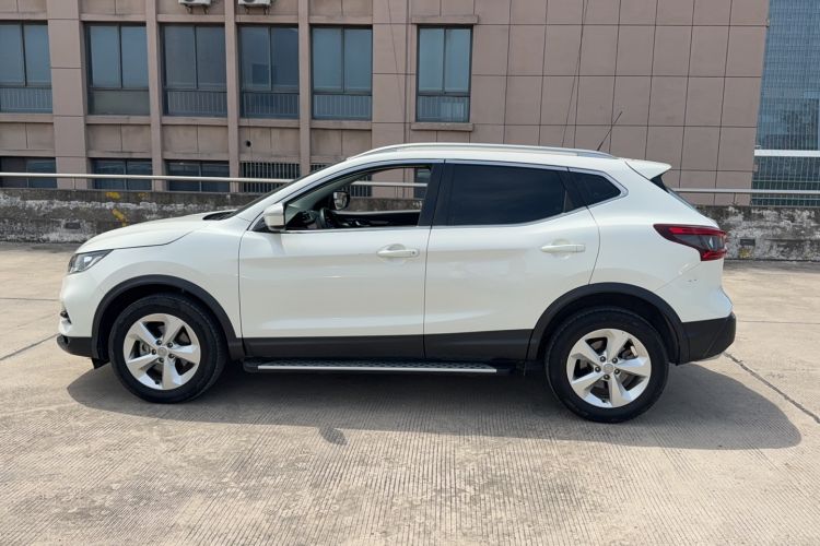 Used Nissan Qashqai 2022 2.0L CVT XV Smart Enjoyment Version Exterior 2