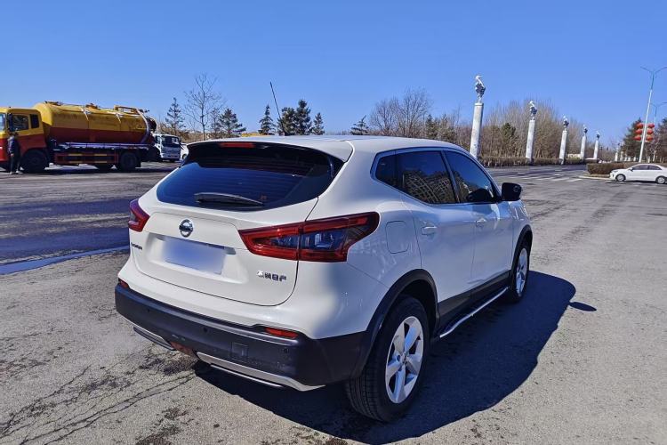 Used Nissan Qashqai 2022 2.0L CVT XV Smart Enjoyment Version Exterior 3