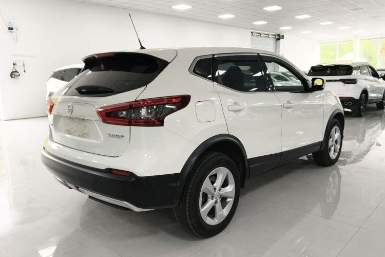 Used Nissan Qashqai 2022 2.0L CVT XV Smart Enjoyment Version Exterior 3