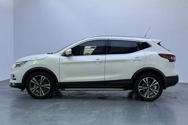 Used Nissan Qashqai 2022 2.0L CVT XV Premier Luxury Edition Exterior 4